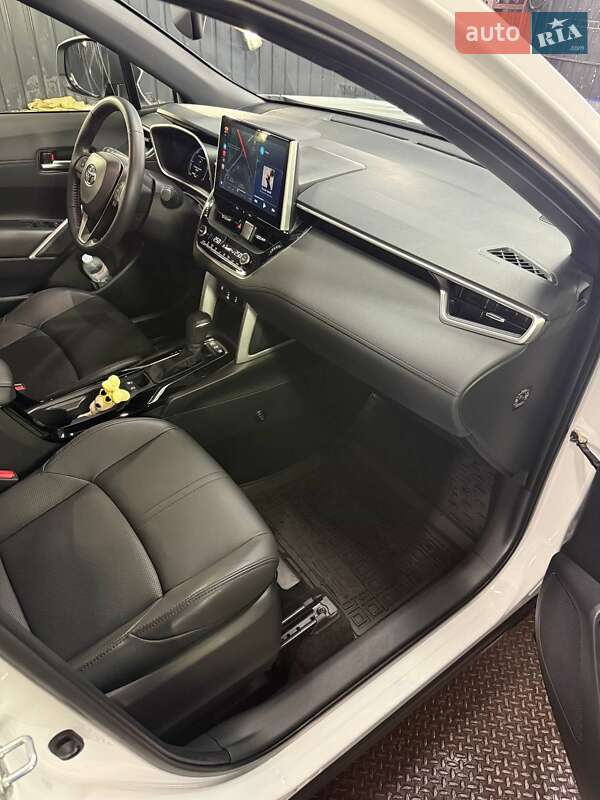 Позашляховик / Кросовер Toyota Corolla Cross 2023 в Києві