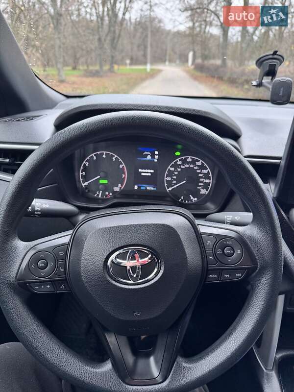 Внедорожник / Кроссовер Toyota Corolla Cross 2024 в Ватутино