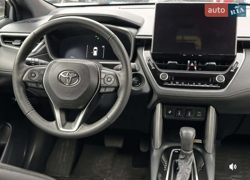Позашляховик / Кросовер Toyota Corolla Cross 2024 в Вінниці