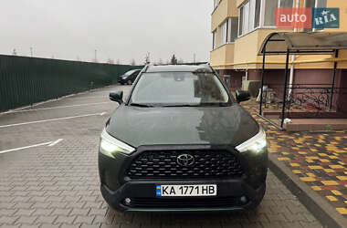 Хэтчбек Toyota Corolla Cross 2022 в Киеве