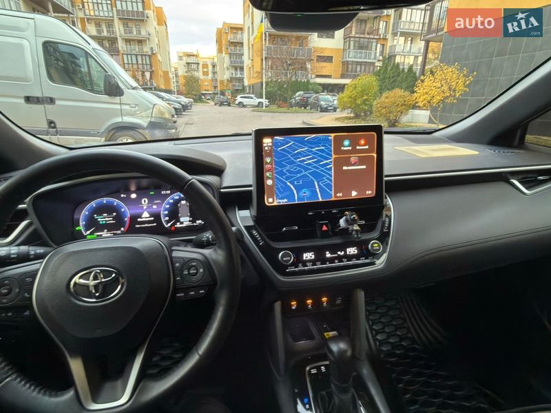 Внедорожник / Кроссовер Toyota Corolla Cross 2023 в Киеве