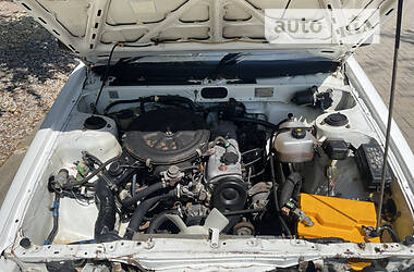 Хетчбек Toyota Corolla Levin 1984 в 