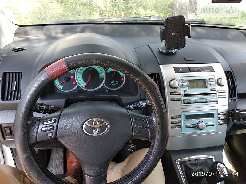 Минивэн Toyota Corolla Verso 2006 в Львове