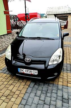 Минивэн Toyota Corolla Verso 2007 в 