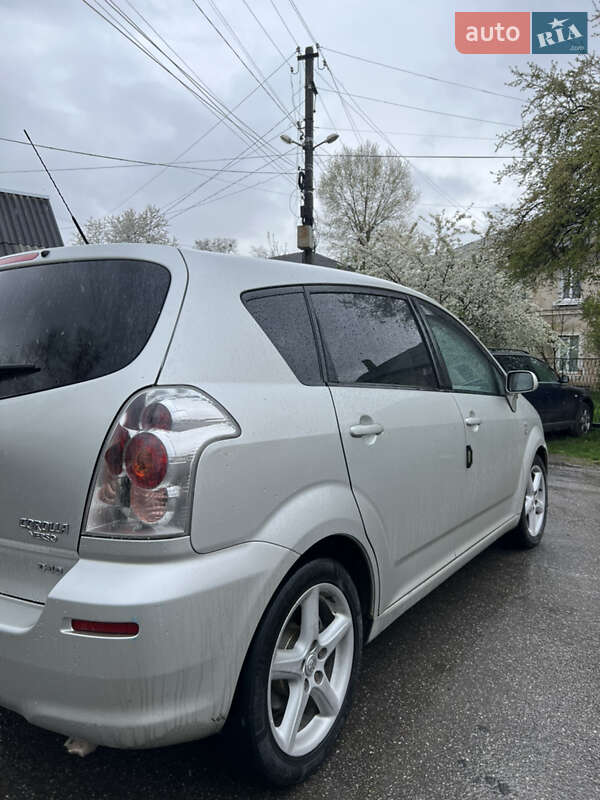 Мінівен Toyota Corolla Verso 2005 в Гнівані