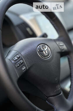 Минивэн Toyota Corolla Verso 2006 в 