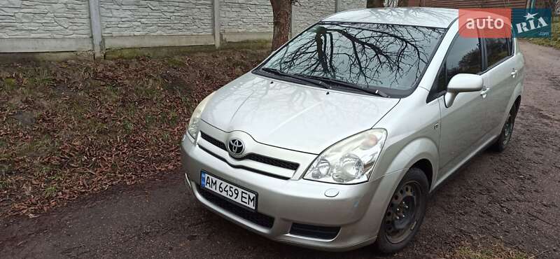 Минивэн Toyota Corolla Verso 2006 в Житомире