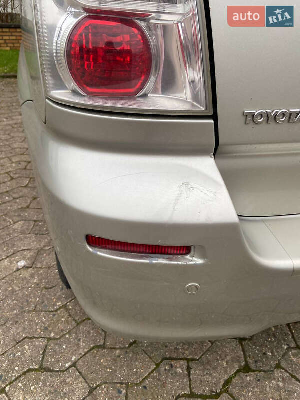 Минивэн Toyota Corolla Verso 2008 в Сарнах