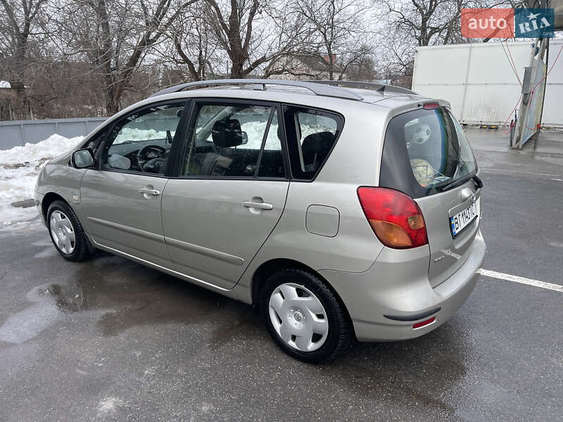 Минивэн Toyota Corolla Verso 2002 в Лубнах