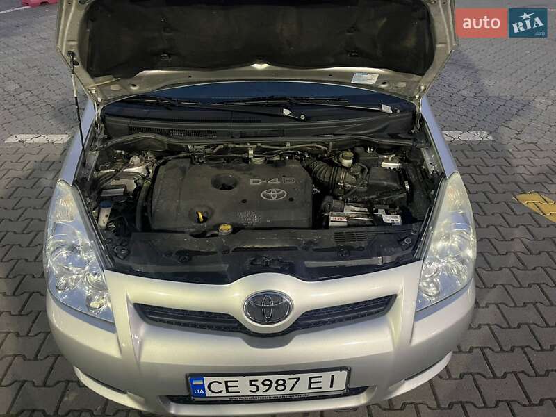 Минивэн Toyota Corolla Verso 2008 в Черновцах