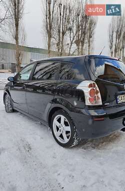 Мінівен Toyota Corolla Verso 2006 в 