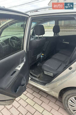 Мінівен Toyota Corolla Verso 2002 в 