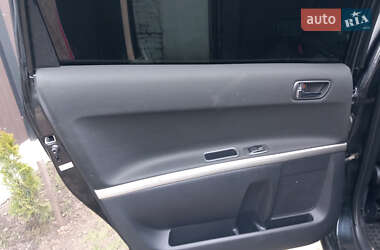 Минивэн Toyota Corolla Verso 2006 в 