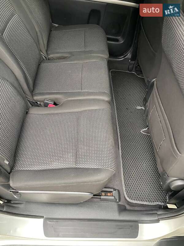 Минивэн Toyota Corolla Verso 2006 в Черновцах