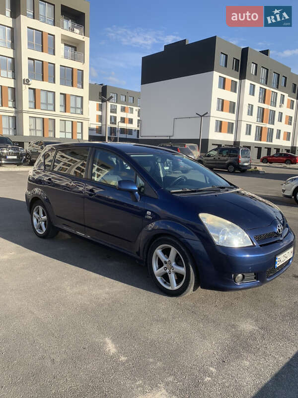 Мінівен Toyota Corolla Verso 2006 в Рівному