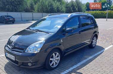 Минивэн Toyota Corolla Verso 2007 в 