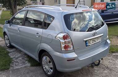 Минивэн Toyota Corolla Verso 2007 в 
