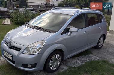Минивэн Toyota Corolla Verso 2007 в 
