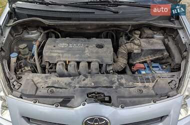Минивэн Toyota Corolla Verso 2007 в 