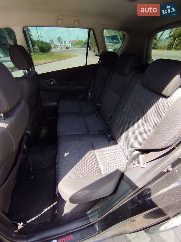 Мінівен Toyota Corolla Verso 2003 в Кременці