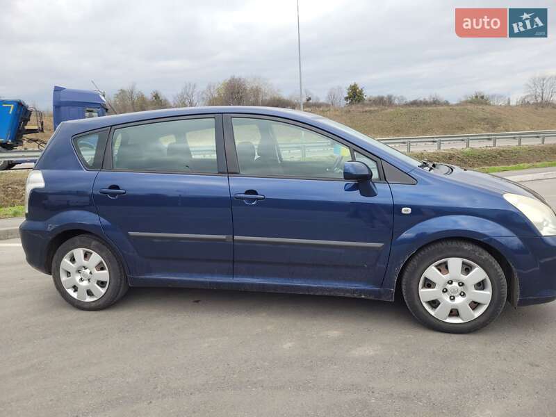 Мінівен Toyota Corolla Verso 2005 в Нових Санжарах
