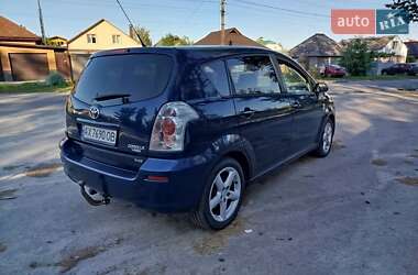 Минивэн Toyota Corolla Verso 2006 в 