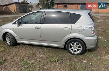 Минивэн Toyota Corolla Verso 2007 в 
