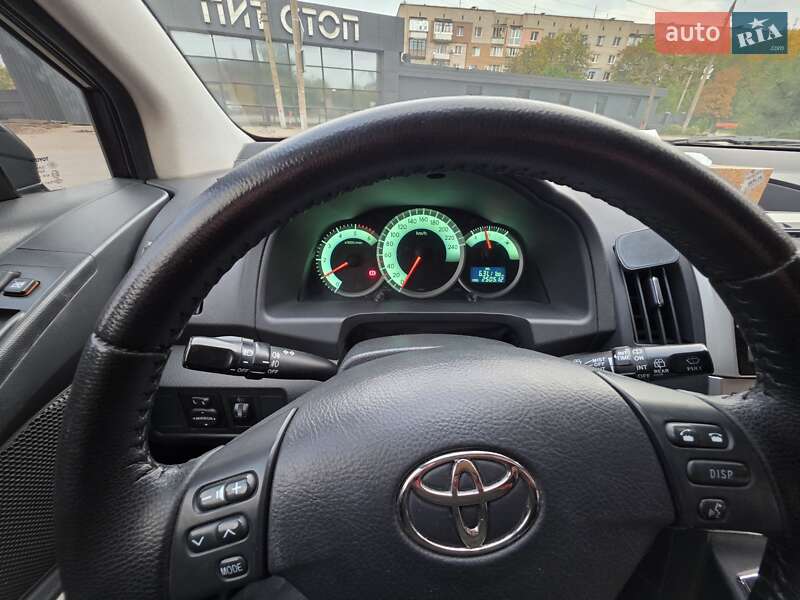 Мінівен Toyota Corolla Verso 2008 в Кривому Розі