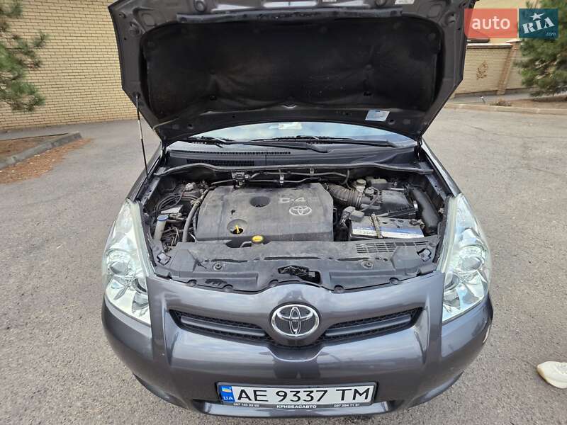 Мінівен Toyota Corolla Verso 2008 в Кривому Розі