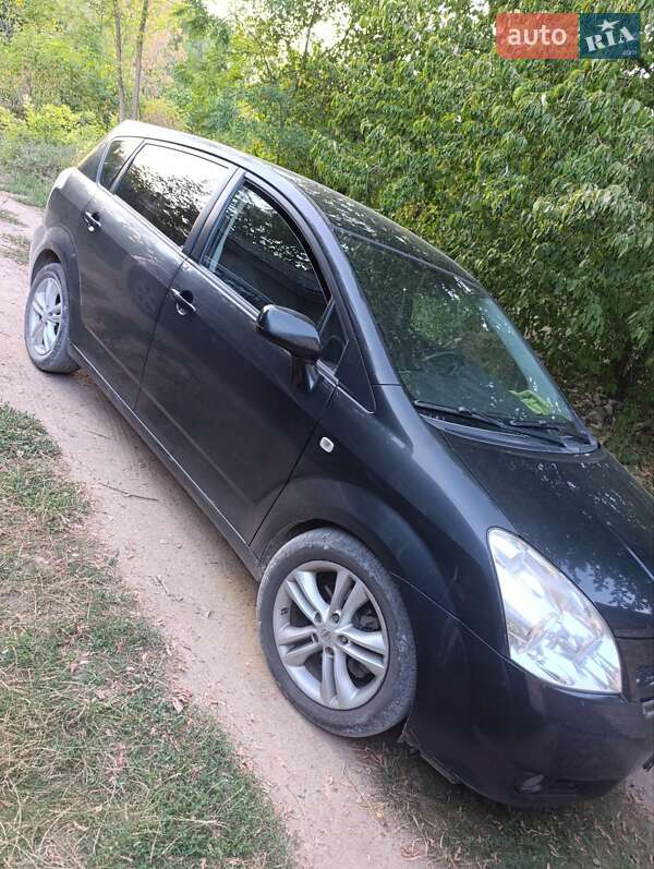 Toyota Corolla Verso 2006