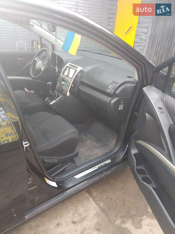 Мінівен Toyota Corolla Verso 2007 в Кривому Розі