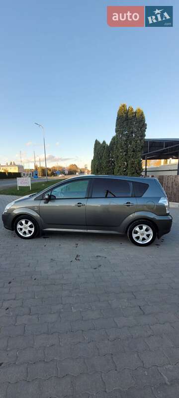 Минивэн Toyota Corolla Verso 2005 в Дунаевцах