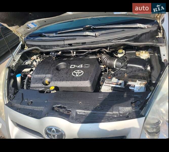 Минивэн Toyota Corolla Verso 2007 в Одессе фото 5 Минивэн Toyota Corolla Verso 2007 в Одессе