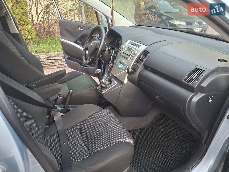 Минивэн Toyota Corolla Verso 2006 в Могилев-Подольске фото 21 Минивэн Toyota Corolla Verso 2006 в Могилев-Подольске