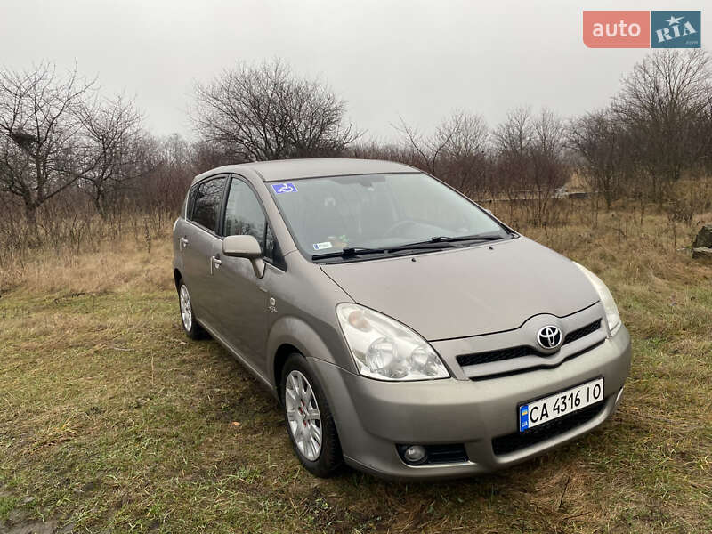 Минивэн Toyota Corolla Verso 2006 в Черкассах фото 3 Минивэн Toyota Corolla Verso 2006 в Черкассах
