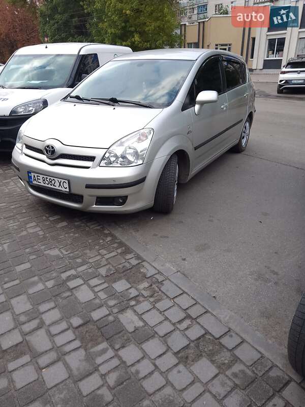 Мінівен Toyota Corolla Verso 2006 в Губинихи