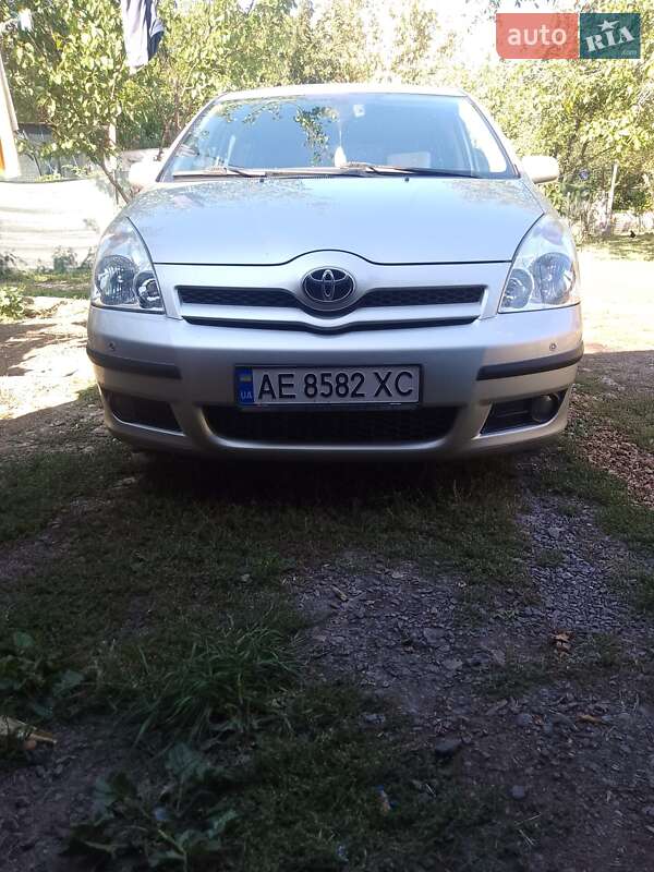 Мінівен Toyota Corolla Verso 2006 в Губинихи