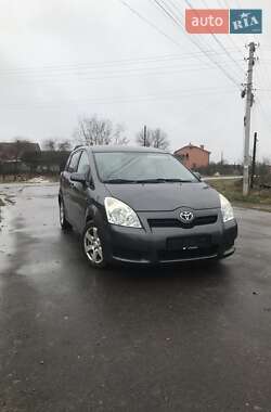 Минивэн Toyota Corolla Verso 2008 в Сарнах