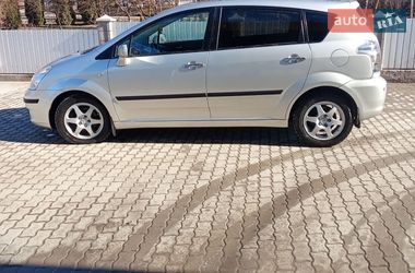 Минивэн Toyota Corolla Verso 2006 в Гусятине