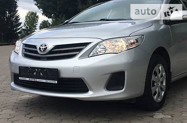 Седан Toyota Corolla 2012 в Тернополе