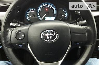 Седан Toyota Corolla 2015 в Херсоне