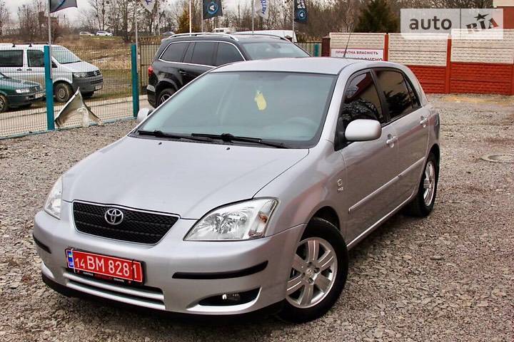 Хэтчбек Toyota Corolla 2003 в Львове