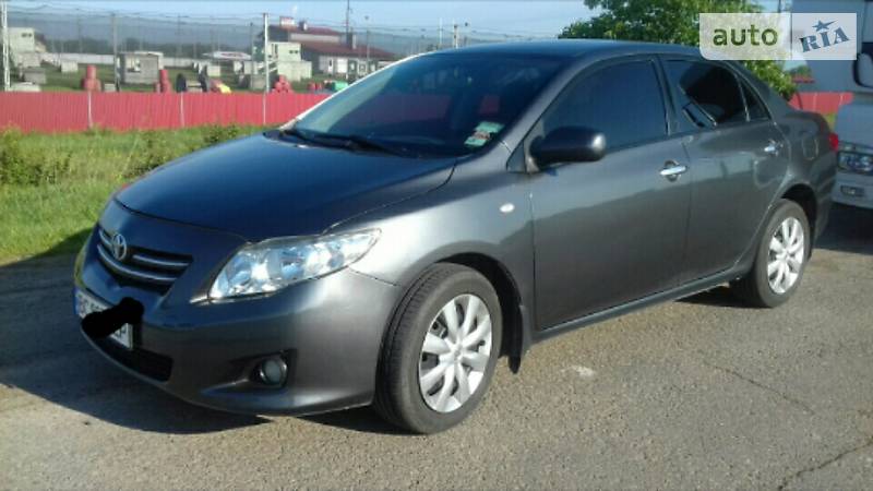 Седан Toyota Corolla 2008 в Львове