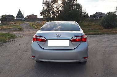 Седан Toyota Corolla 2014 в Николаеве