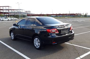 Седан Toyota Corolla 2010 в Киеве