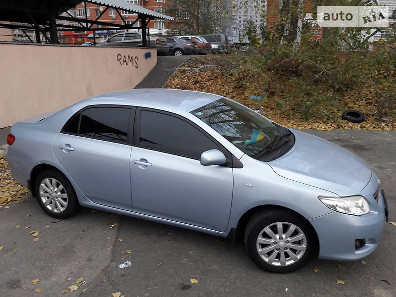 Седан Toyota Corolla 2008 в Киеве