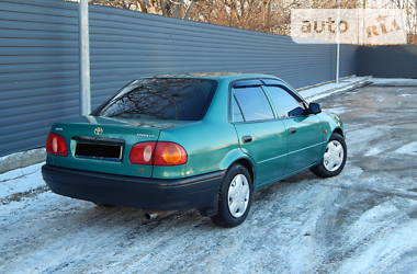 Седан Toyota Corolla 1999 в Одессе