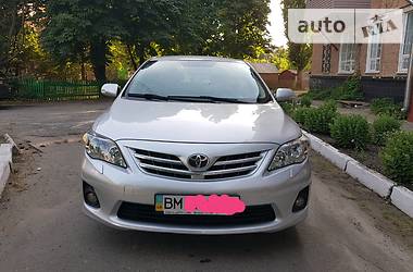 Седан Toyota Corolla 2012 в Ромнах