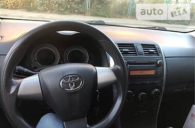 Седан Toyota Corolla 2011 в Львове