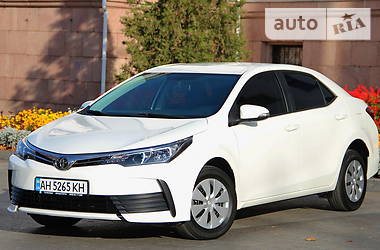 Седан Toyota Corolla 2017 в Краматорске